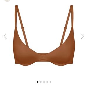 Skims WIRELESS FORM SUPER PUSH-UP BRA | BRONZE